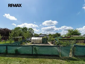 Prodej zahrady, Rybitví, 260 m2