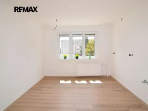 Pronájem bytu 2+1, Praha - Strašnice, Vrátkovská, 54 m2