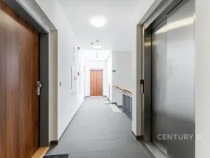 Prodej bytu 1+kk, Praha, 28 m2