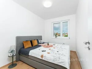 Pronájem bytu 2+kk, Praha, 45 m2