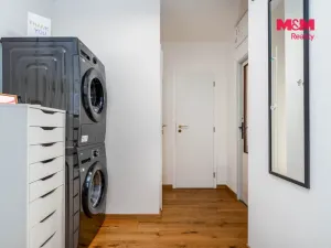 Pronájem bytu 3+kk, Praha - Bohnice, Řešovská, 67 m2