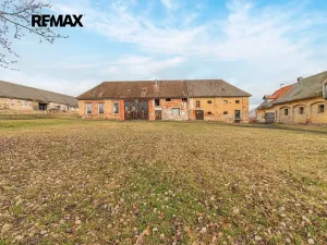 Prodej domu, Ježovy, 700 m2