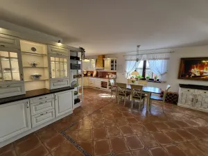 Prodej rodinného domu, Moravany, 187 m2