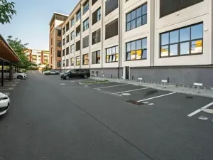 Prodej obchodního prostoru, Praha - Košíře, Naskové, 48 m2