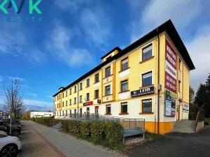 Pronájem obchodního prostoru, Ostrov, Hlavní třída, 160 m2
