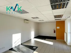 Pronájem obchodního prostoru, Ostrov, Hlavní třída, 160 m2