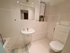 Pronájem bytu 1+kk, Praha - Břevnov, Šlikova, 23 m2