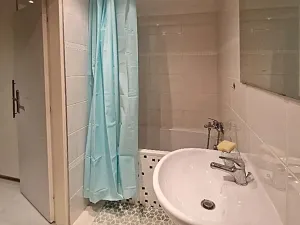 Pronájem bytu 1+kk, Praha - Břevnov, Šlikova, 23 m2