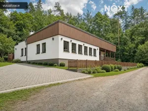 Prodej apartmánu, Račice-Pístovice, 304 m2