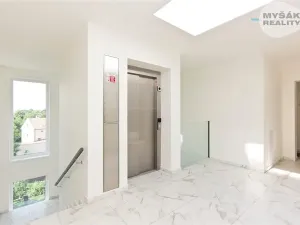 Prodej bytu 4+kk, Kladno, Vrchlického, 148 m2