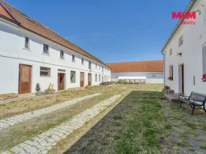 Prodej ubytování, Pňovany, 450 m2