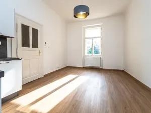 Pronájem bytu 2+kk, Praha - Nové Město, Lípová, 58 m2