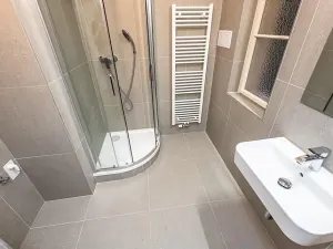 Pronájem bytu 2+kk, Praha - Nové Město, Lípová, 58 m2