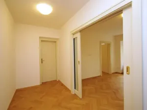 Pronájem bytu 2+kk, Praha - Staré Město, Kozí, 38 m2