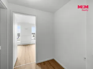 Prodej bytu 1+kk, Kladno - Dubí, Ke křížku, 25 m2