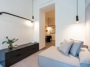 Prodej ubytování, Praha - Karlín, Prvního pluku, 27 m2