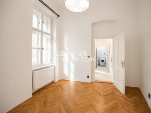 Pronájem bytu 2+kk, Praha - Nové Město, Na Poříčí, 60 m2