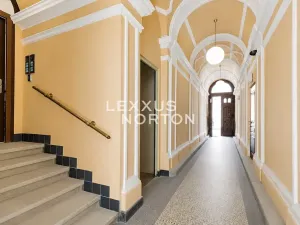 Pronájem bytu 2+kk, Praha - Nové Město, Na Poříčí, 60 m2