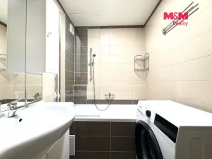 Pronájem bytu 3+1, Praha - Letňany, Rýmařovská, 68 m2