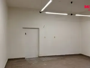 Pronájem obchodního prostoru, Varnsdorf, Kmochova, 42 m2