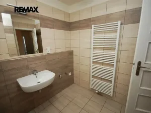 Pronájem bytu 3+kk, Velký Osek, U hřiště, 75 m2