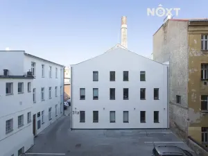 Prodej bytu 2+1, Praha - Karlín, Pernerova, 60 m2