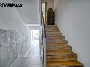Prodej rodinného domu, Hrob, 258 m2