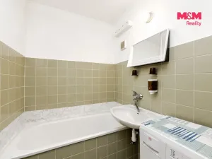 Prodej bytu 3+1, Nové Město nad Metují, Sadová, 67 m2