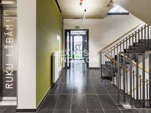 Pronájem bytu 2+kk, Praha - Smíchov, Grafická, 56 m2