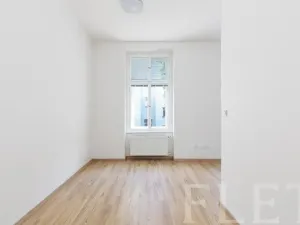 Pronájem bytu 1+kk, Praha - Libeň, Františka Kadlece, 33 m2