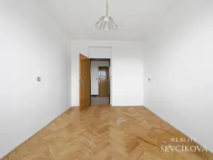 Prodej bytu 3+1, Hradec Králové, Na Občinách, 79 m2