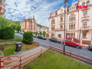 Prodej bytu 3+1, Karlovy Vary, Svahová, 97 m2
