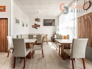 Pronájem obchodního prostoru, Břeclav, Na Valtické, 77 m2