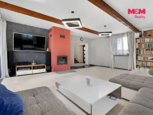 Prodej rodinného domu, Neumětely, V Chaloupkách, 210 m2