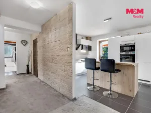 Prodej rodinného domu, Neumětely, V Chaloupkách, 210 m2