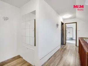 Prodej rodinného domu, Neumětely, V Chaloupkách, 210 m2