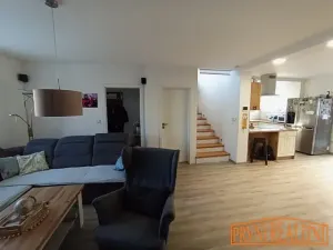 Prodej rodinného domu, Uherský Brod, Kučerovo nám., 210 m2
