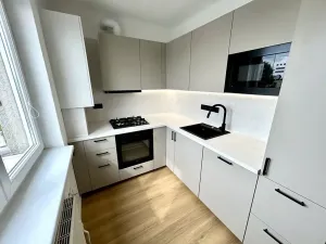 Pronájem bytu 3+1, Lázně Bělohrad, Zámecká, 75 m2