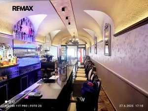 Pronájem obchodního prostoru, Jeseník, Masarykovo nám., 81 m2