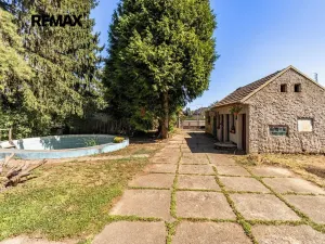 Prodej vícegeneračního domu, Praha - Pitkovice, Žampiónová, 200 m2