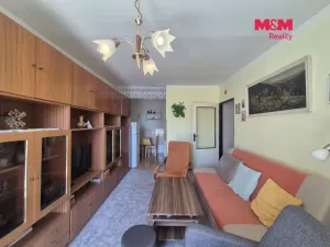 Prodej bytu 2+kk, Králův Dvůr, Nad Stadionem, 40 m2