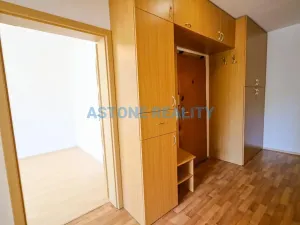 Pronájem bytu 3+kk, Praha - Kamýk, Papírníkova, 66 m2