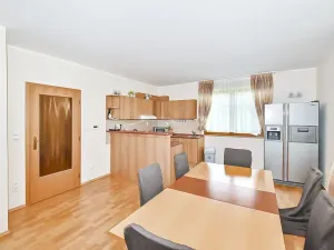 Prodej rodinného domu, Karlovy Vary, Slovenská, 162 m2