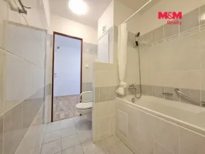 Pronájem bytu 4+1, Klášterec nad Ohří - Miřetice u Klášterce nad Ohří, 17. listopadu, 74 m2