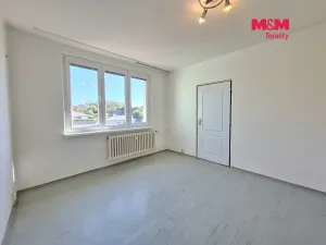 Pronájem bytu 4+1, Klášterec nad Ohří - Miřetice u Klášterce nad Ohří, 17. listopadu, 74 m2