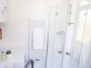Pronájem bytu 2+kk, Praha - Holešovice, U vody, 54 m2