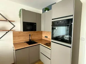 Pronájem bytu 1+kk, Praha - Prosek, Čakovická, 33 m2