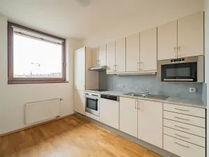Pronájem bytu 4+1, Praha - Smíchov, Štefánikova, 147 m2
