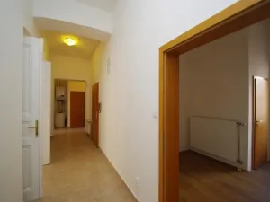 Pronájem bytu 3+1, Praha - Smíchov, V lesíčku, 104 m2