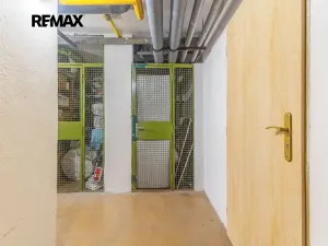 Prodej bytu 2+kk, Praha - Břevnov, Na Petřinách, 41 m2